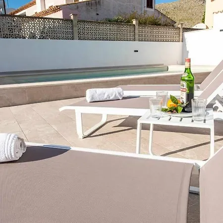 Varon Blue Villa