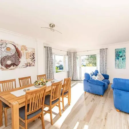 Villa Varon Blue