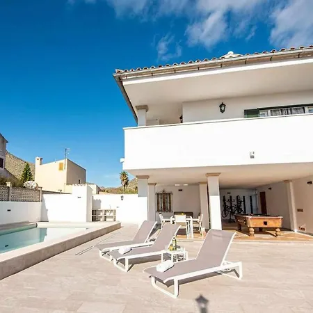 Villa Varon Blue